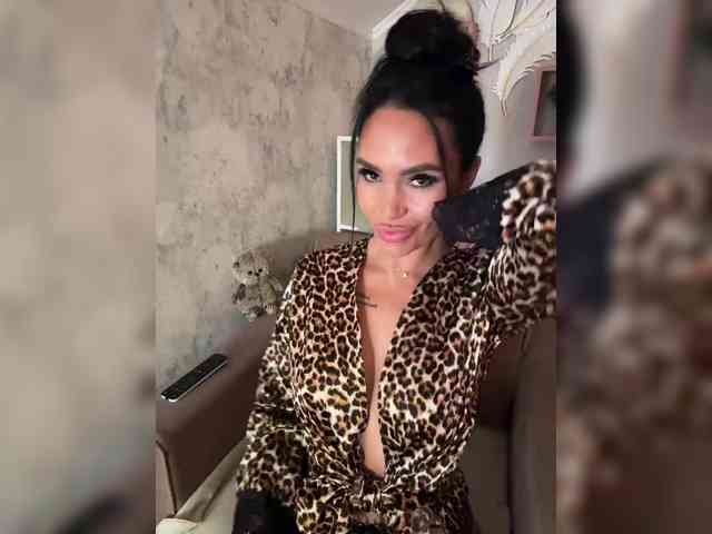 -BASTET- Live Webcam on BongaCams