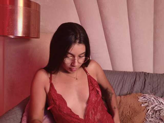  Alyssa-Ray chat room