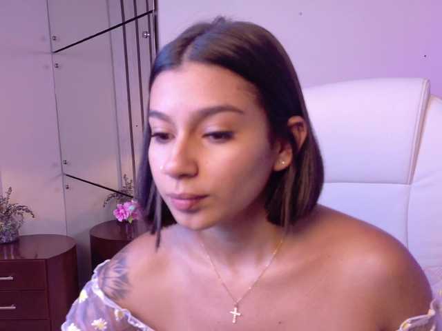 Alyssa-Ray's BongaCams show and profile