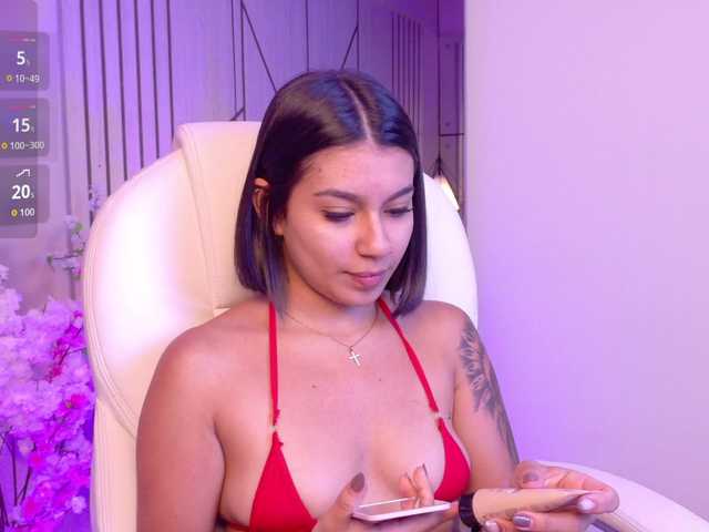 Alyssa-Ray's BongaCams show and profile