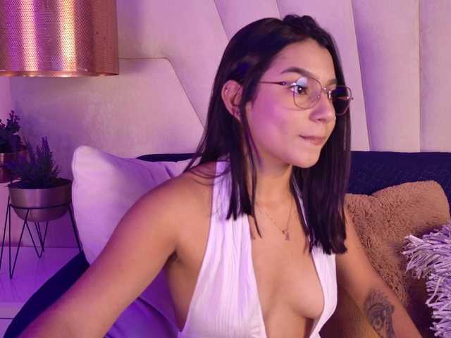 Alyssa-Ray's BongaCams show and profile