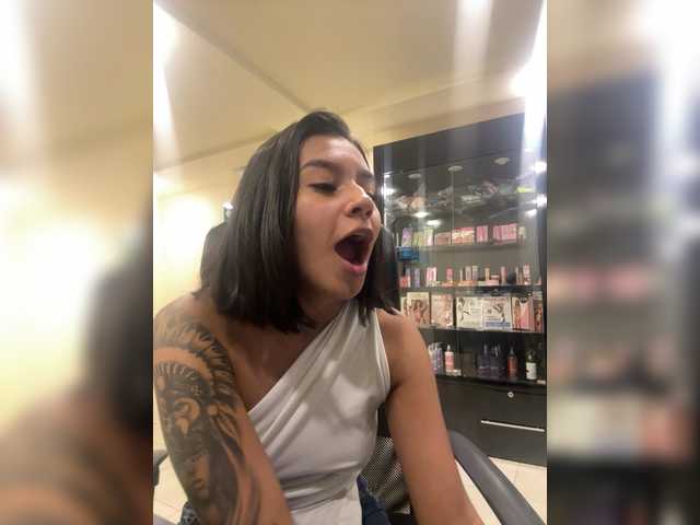 Alyssa-Ray's BongaCams show and profile