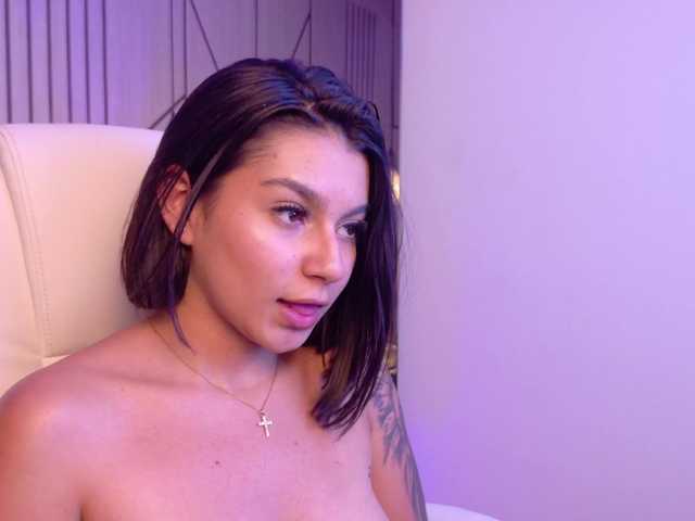 Alyssa-Ray's BongaCams show and profile