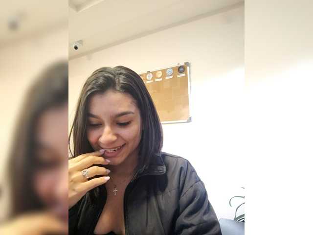 Alyssa-Ray's BongaCams show and profile