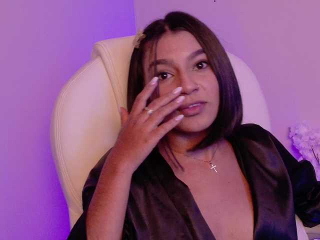 Alyssa-Ray's BongaCams show and profile