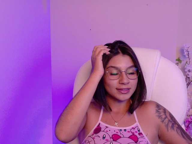 Alyssa-Ray's BongaCams show and profile