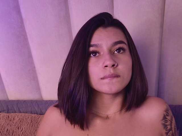 Alyssa-Ray's BongaCams show and profile