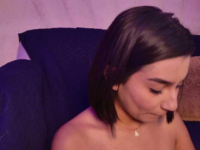 Alyssa-Ray's BongaCams show and profile