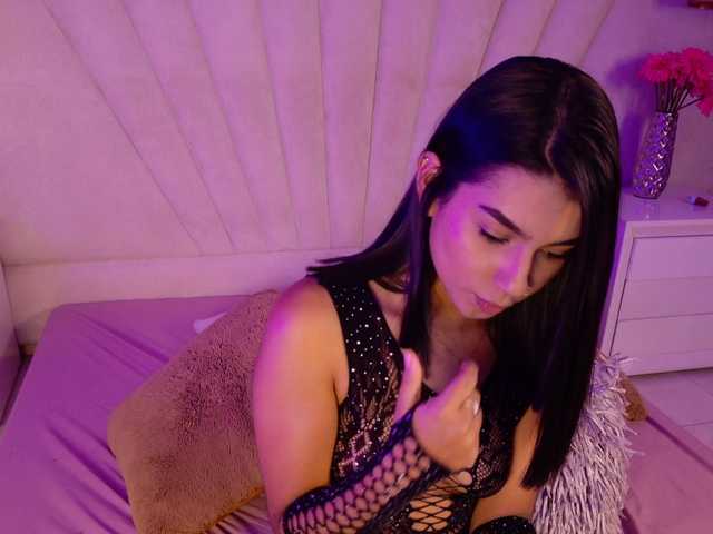  Alyssa-Ray chat room