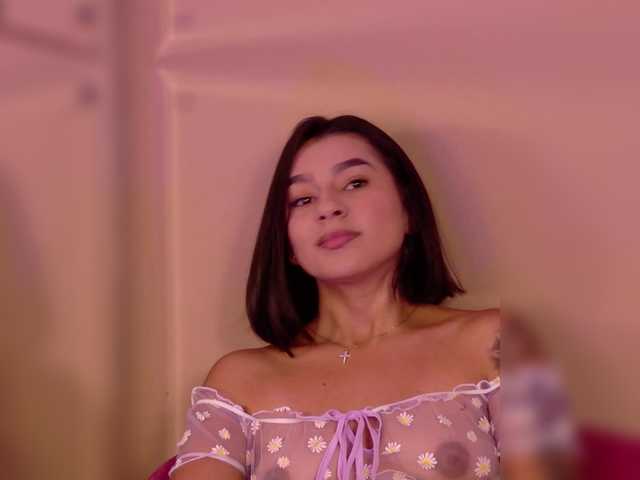 Alyssa-Ray's BongaCams show and profile