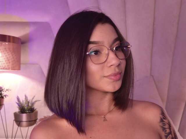 Alyssa-Ray's BongaCams show and profile