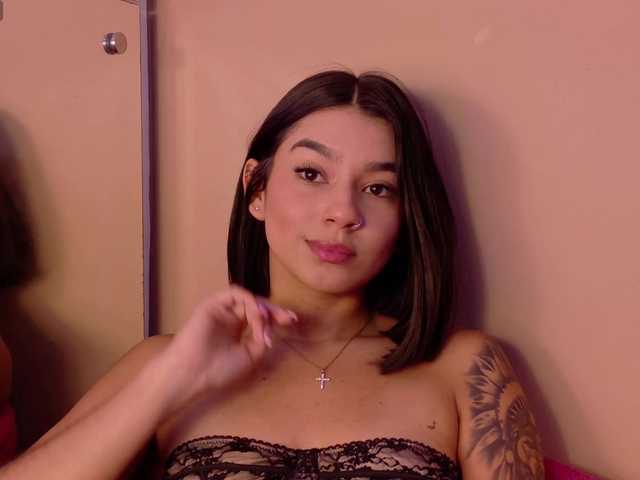 Alyssa-Ray's BongaCams show and profile