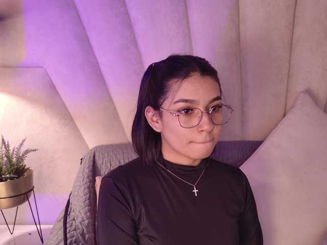 Alyssa-Ray's BongaCams show and profile