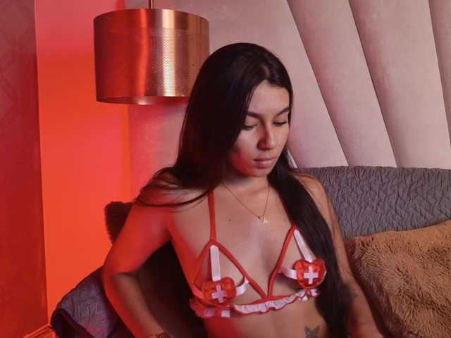  Alyssa-Ray chat room