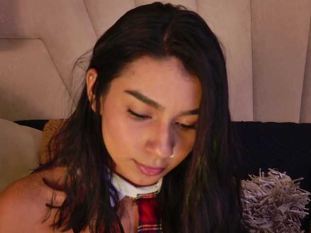  Alyssa-Ray chat room