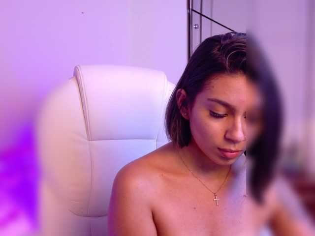 Alyssa-Ray's BongaCams show and profile