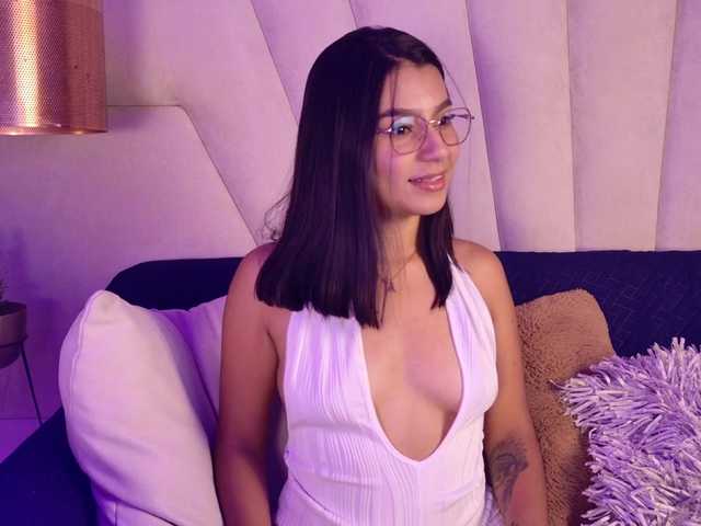 Alyssa-Ray's BongaCams show and profile