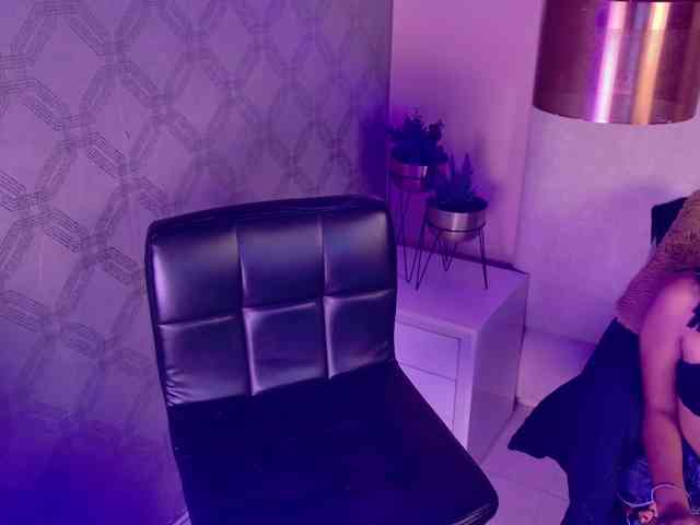 Alyssa-Ray Alyssa-Ray