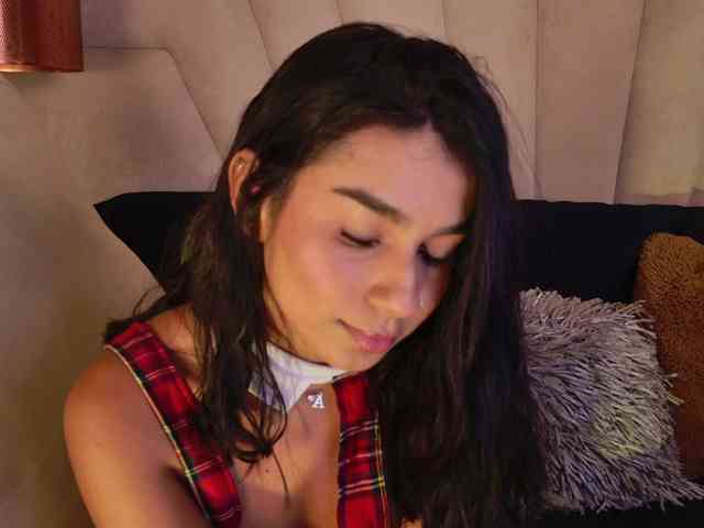 Alyssa-Ray Alyssa-Ray