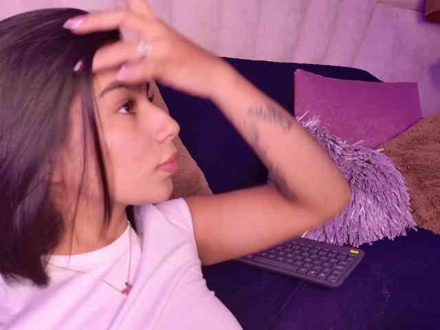 Alyssa-Ray Alyssa-Ray