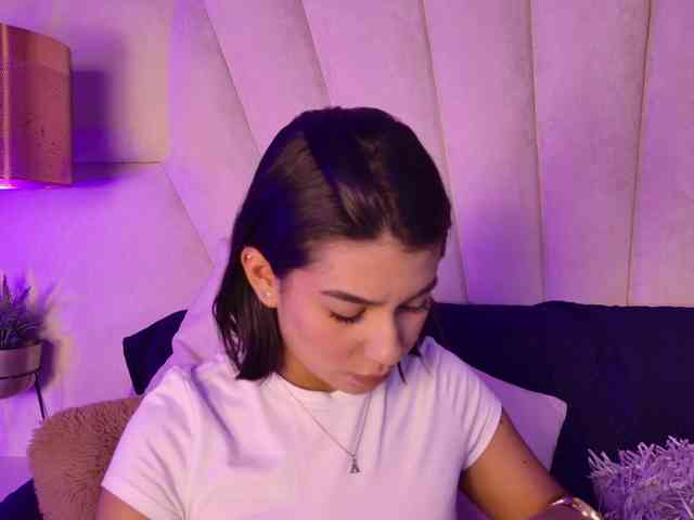 Alyssa-Ray Alyssa-Ray