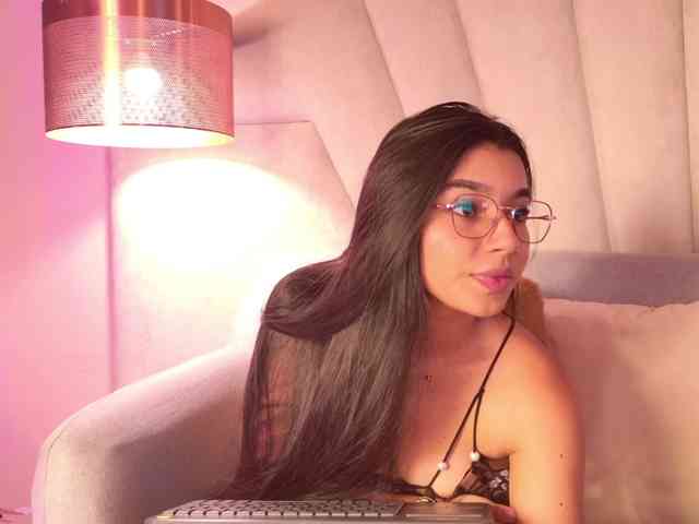 Alyssa-Ray webcam