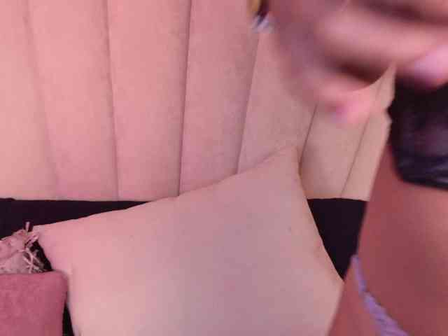 Alyssa-Ray Alyssa-Ray