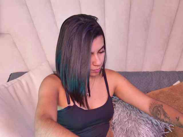 Alyssa-Ray Alyssa-Ray