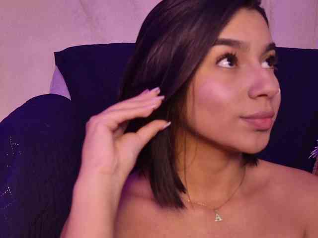 Alyssa-Ray webcam