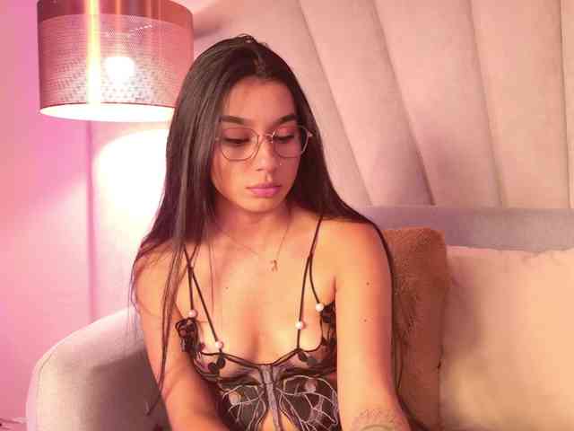 Alyssa-Ray webcam