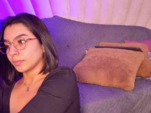 Alyssa-Ray Alyssa-Ray