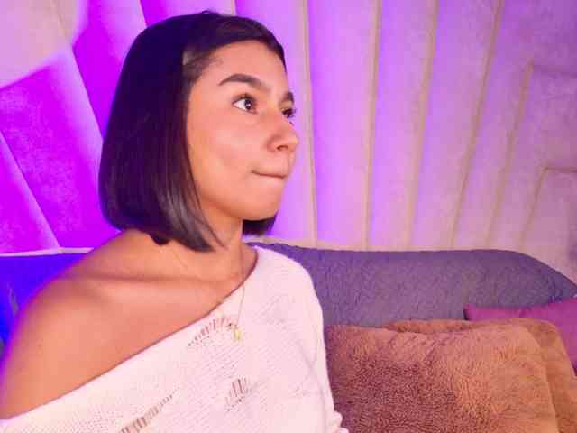 Alyssa-Ray Alyssa-Ray