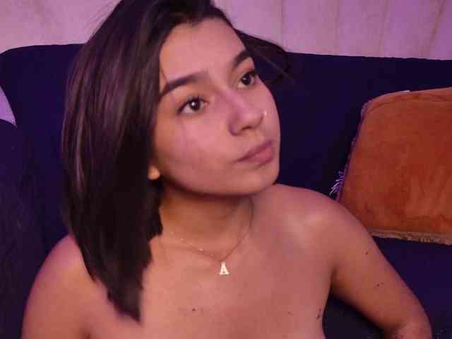 Alyssa-Ray Alyssa-Ray