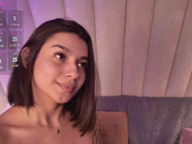 Alyssa-Ray Alyssa-Ray