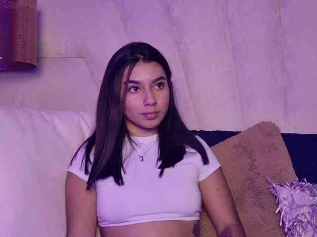 Alyssa-Ray Alyssa-Ray