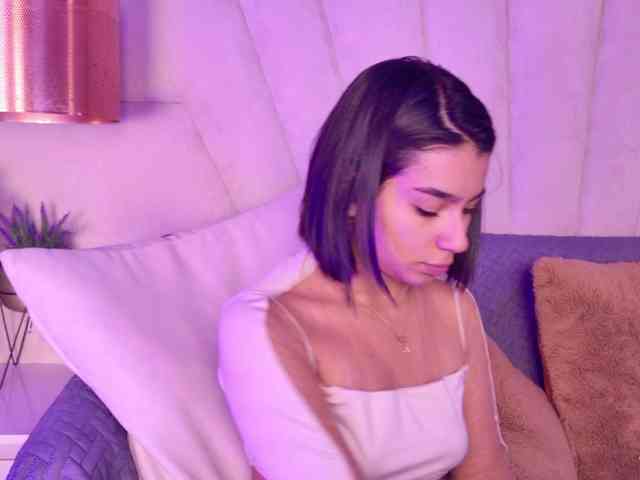 Alyssa-Ray Alyssa-Ray