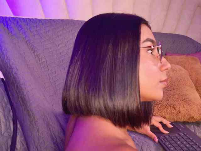 Alyssa-Ray Alyssa-Ray