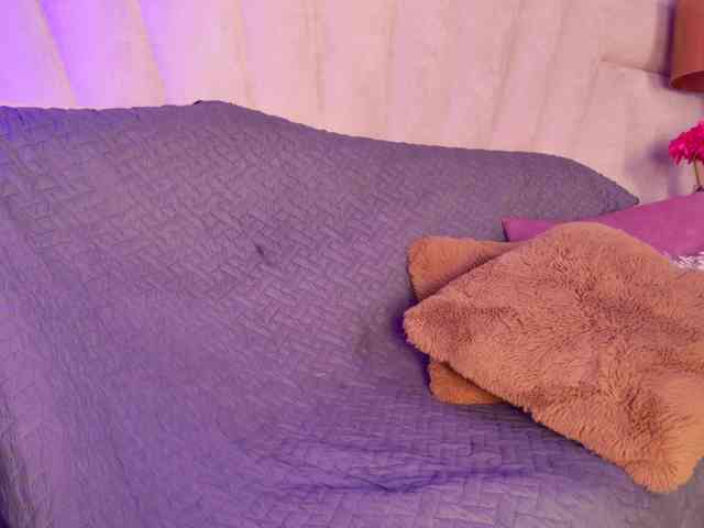 Alyssa-Ray Alyssa-Ray