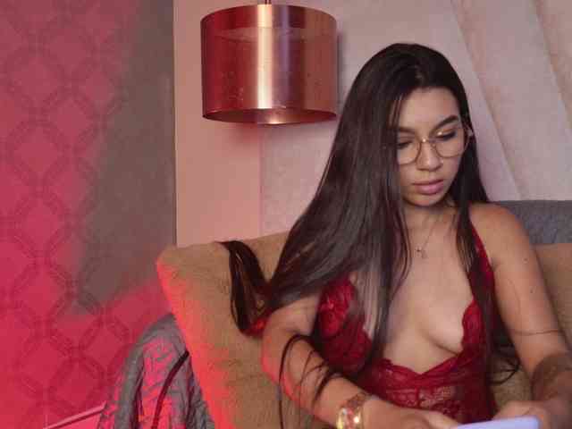 Alyssa-Ray webcam