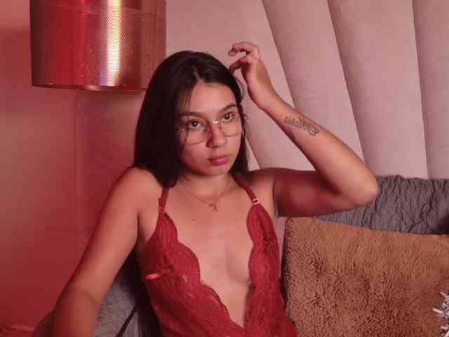 Alyssa-Ray Alyssa-Ray