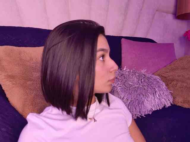 Alyssa-Ray Alyssa-Ray