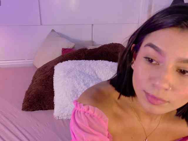 Alyssa-Ray Alyssa-Ray