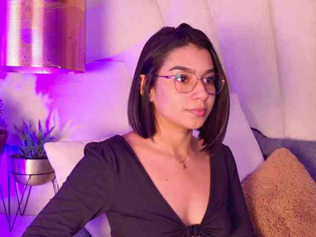 Alyssa-Ray Alyssa-Ray