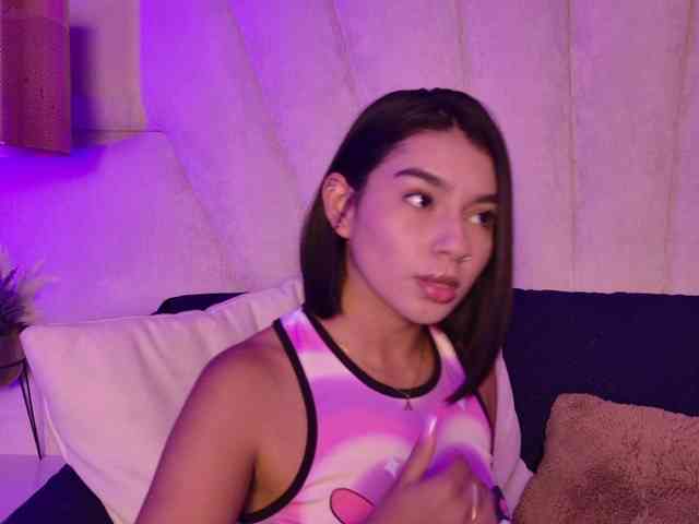 Alyssa-Ray Alyssa-Ray