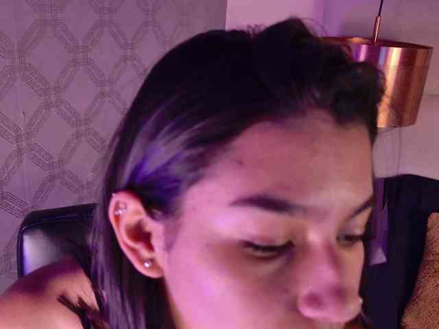 Alyssa-Ray Alyssa-Ray