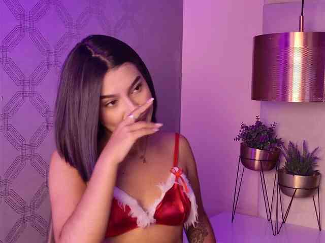 Alyssa-Ray Alyssa-Ray