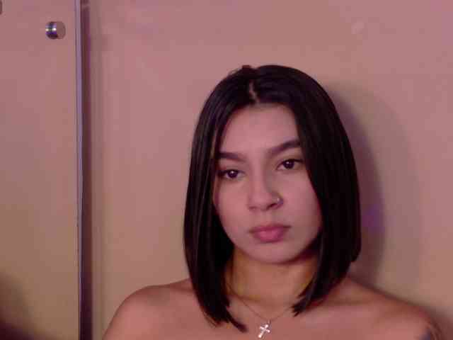Alyssa-Ray webcam