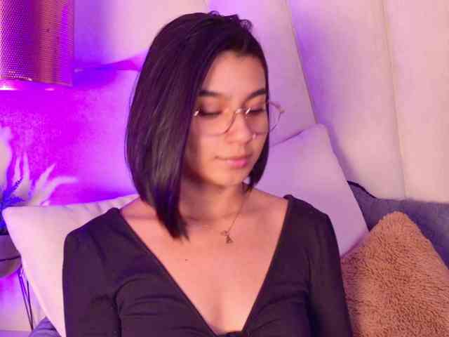 Alyssa-Ray Alyssa-Ray