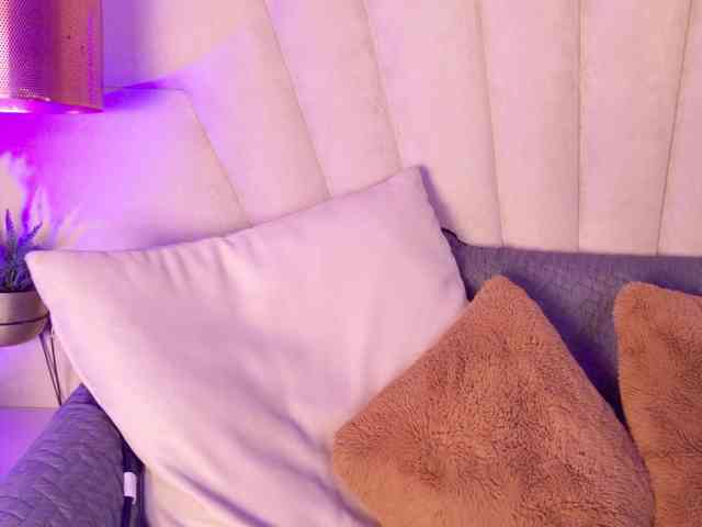 Alyssa-Ray Alyssa-Ray