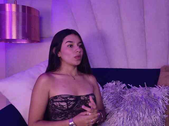 Alyssa-Ray Alyssa-Ray